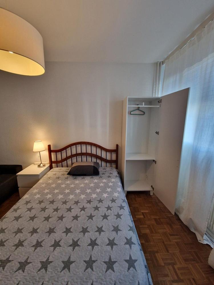 Room In Shared Apartment Geneva Ngoại thất bức ảnh